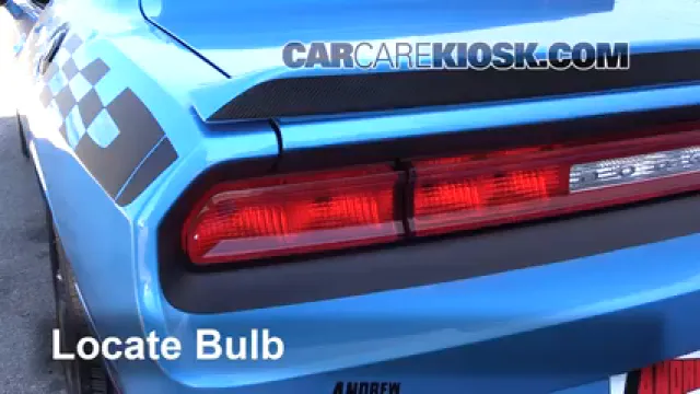 2009 Dodge Challenger SE 3.5L V6 Luces Luz trasera (reemplazar foco)